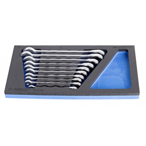 Sada kombinovaných račňových kľúčov v SOS zásobníku