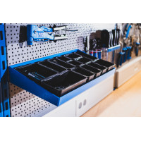 Modulárny držiak s plastovými krabicami