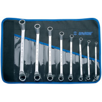 Sada očkových vyhnutých kľúčov v brašni